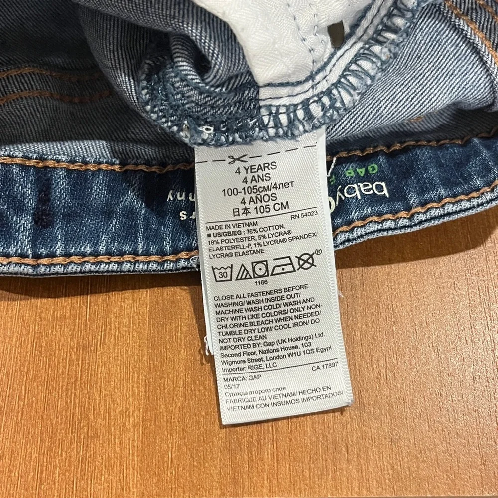 Baby GAP Blue Skinny Jeans in Blue, size 4 years